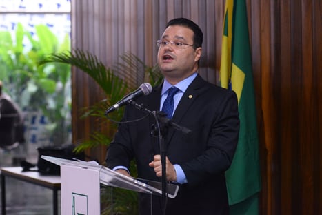 “Não é justo”, diz Fábio Trad, sobre golpe do fundão de R$ 5,7 bilhões