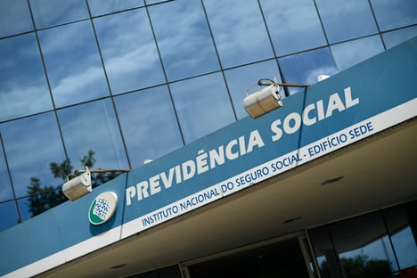 Rosa Weber determina que INSS e Defensoria esclareçam demora em análise de benefícios
