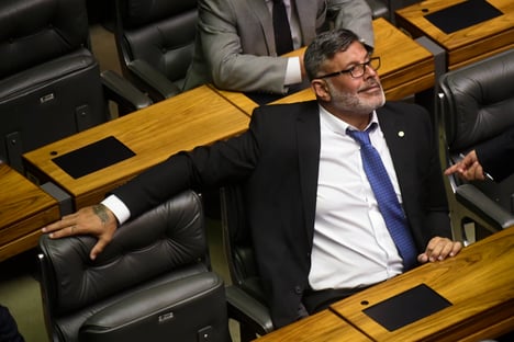 “Bolsonaro vai fazer Ricardo Barros de boi de piranha”, diz Frota