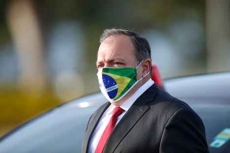 Pazuello veta divulgar cloroquina em dia D contra Covid-19, diz jornal