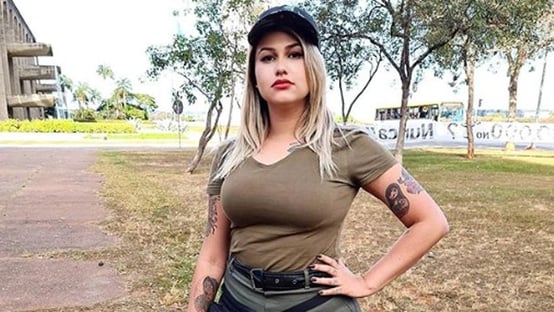 Sara Winter vira blogueira de moda