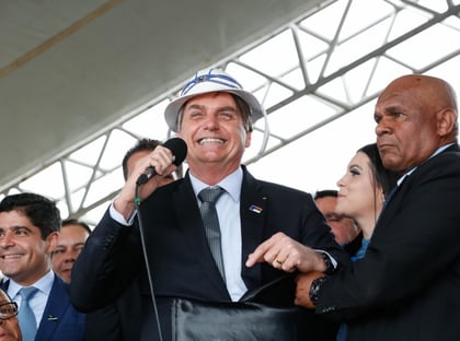 Centrão raiz tenta convencer Bolsonaro de que ele está “praticamente reeleito”