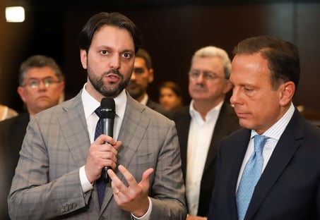 Governo de SP abre licitação para conceder nome de 6 estações a empresas