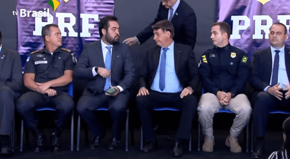 Ao lado de Cláudio Castro, Bolsonaro fala em tirar o Rio de situação difícil