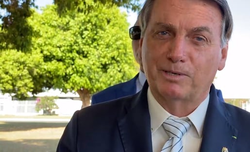 “Não dá para termos eleições como está aí”, ameaça Bolsonaro