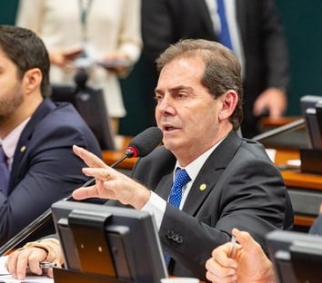 Solidariedade sinaliza apoio a Baleia