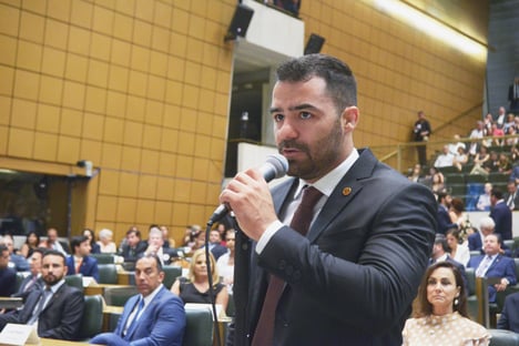 Alesp aprova projeto de “Mamãe Falei” que acaba com meia-entrada