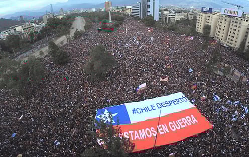 Chile flerta com a esquerda radical