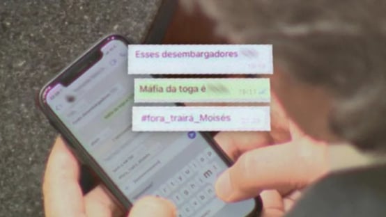 Assembleia de SC aprova moção de repúdio a cinegrafista que flagrou WhatsApp de deputado