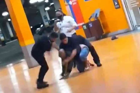 “Milena, me ajuda”