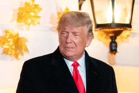 Trump vai à Justiça para voltar ao Twitter