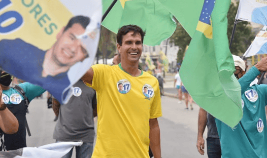 Diante do avanço do Centrão, deputado pede fim do racha no PSL