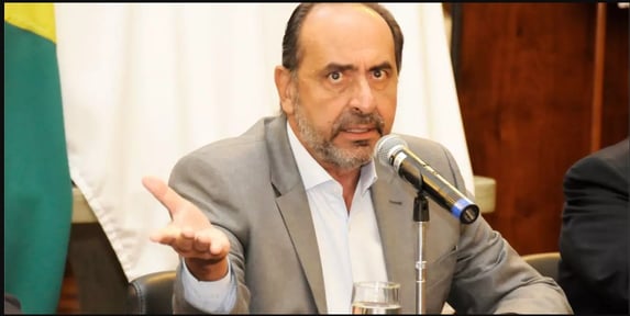 Kalil vai ao STF contra decisão de Nunes Marques