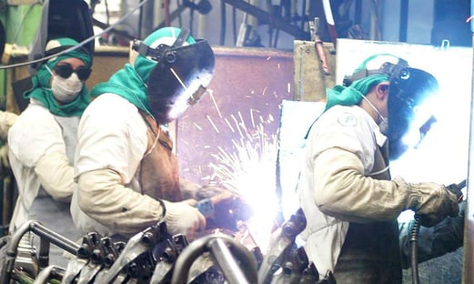 Covid é a principal causa de afastamento do trabalho em 2021