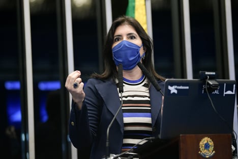 “Está passando a boiada inteira na MP da Eletrobras”