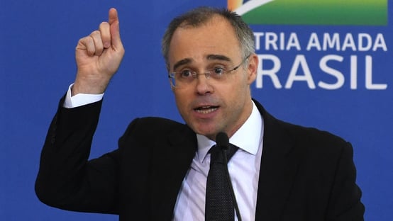 Ao voltar para AGU, André Mendonça afirma: “Vamos respeitar as instituições”