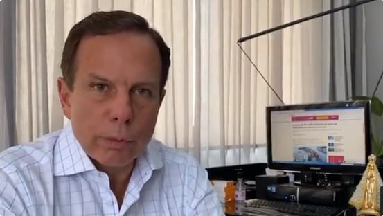 Em vídeo, Doria pede desculpas por viagem a Miami