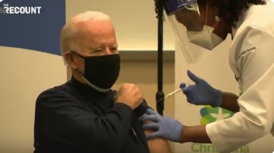 Joe Biden recebe vacina contra a Covid-19