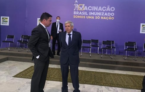Abin fecha contratos secretos de 19 milhões