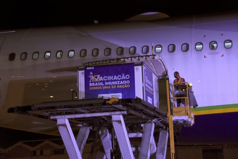 Saúde tinha 15 milhões de doses à disposição na Índia, mas só receberá 2 milhões