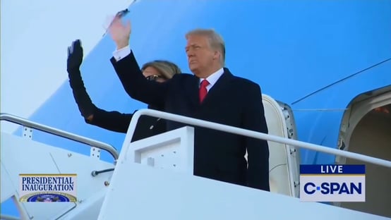 Facebook mantém suspensão de Trump até 2023