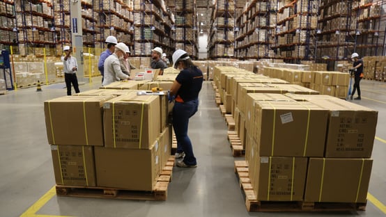 Governo proíbe exportação de agulhas, seringas e diluentes de vacina
