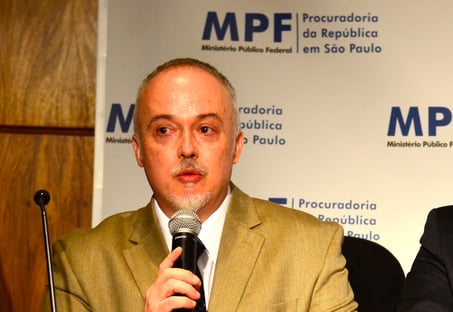 Carlos Fernando Lima, na Crusoé: Bolsonaro não será reeleito