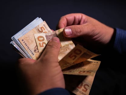 Governo vai cancelar Bolsa Família de quem doou mais de R$ 2 mil na eleição