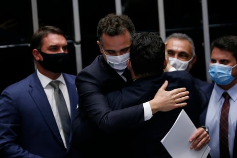 Pacheco não vai responder a Flávio Bolsonaro