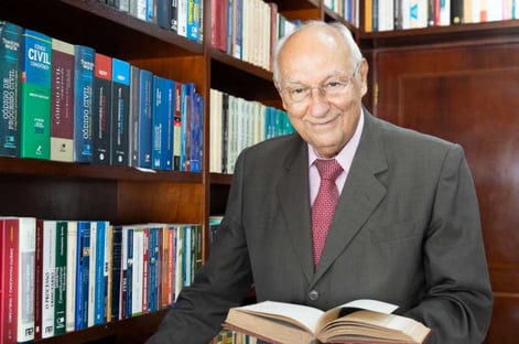 Ives Gandra Martins: “Podem ter os maiores absurdos, mas a liberdade de expressão do parlamentar é plena”