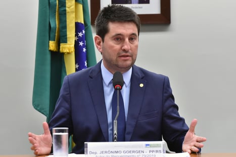 Governo descumpre acordo e deve prorrogar sobretaxa de IOF para bancar desoneração da folha
