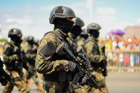 STF pode chamar o Exército para conter invasores