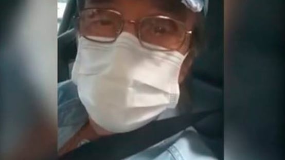 Roberto Carlos se vacina contra a Covid-19