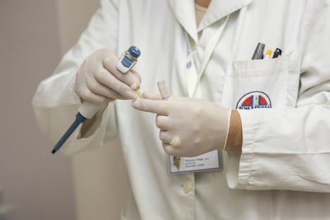 OMS pede “reação global equilibrada” à variante Ômicron