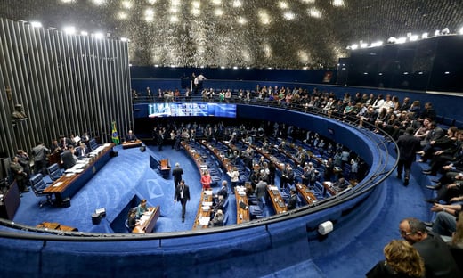 O jantar que selou uma união ainda improvável nas ruas