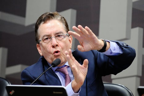 “Se fosse verdade, não sobraria tempo para comer pizza”