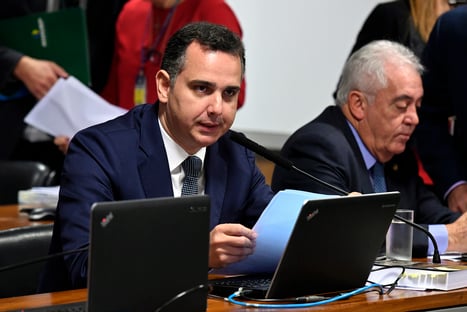 “Ninguém vai intimidar o parlamento”, diz Rodrigo Pacheco, sobre micareta militar
