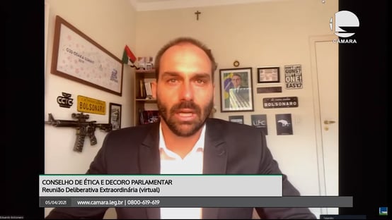 Relator vota para arquivar processo contra Eduardo Bolsonaro por novo AI-5