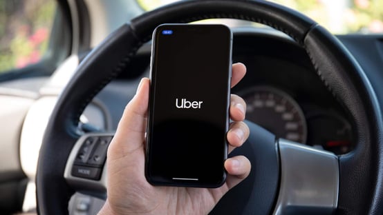 Eu, se fosse o dono da Uber, cairia fora do Brasil