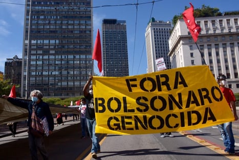 Lula e Bolsonaro nas ruas (e a terceira via em casa)