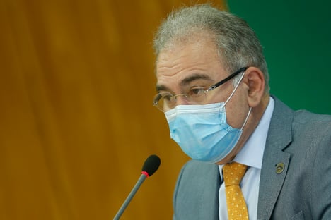 ‘Distribuímos mais de 77 milhões de doses de vacina’, diz Queiroga à CPI