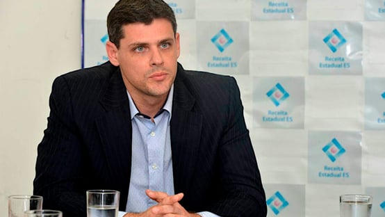 Aumento do IOF bancará Auxílio Brasil de R$ 300 em 2021, diz Funchal