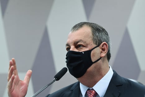 Omar Aziz: “Até no ato de defecar o presidente mente”