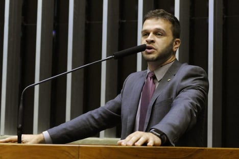 O Centrão está só esperando para onde a água irá correr mais forte