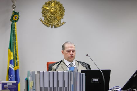 Toffoli pede vista e julgamento sobre participação sindical em demissão em massa é suspenso