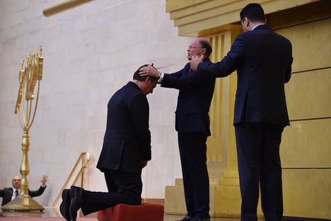Sobe para 99 o número de brasileiros da Universal expulsos de Angola