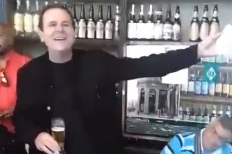 Você é o pai da vacina, mas eu já adotei a criança, diz Paes a Doria