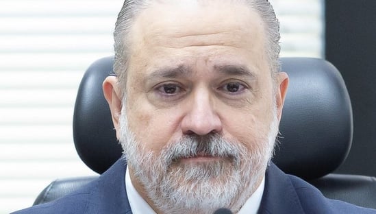 Aras opina contra ações que questionam Lei de Abuso de Autoridade