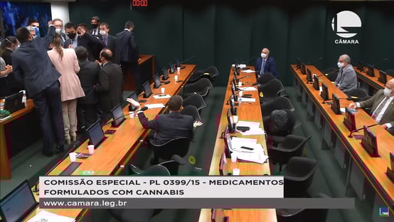 Bate-boca na comissão da Câmara que discute cultivo de maconha