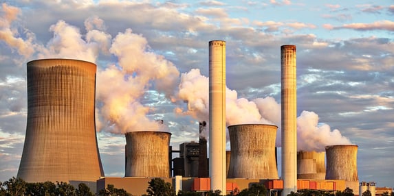 Produção industrial cai em abril e fica abaixo do patamar pré-pandemia